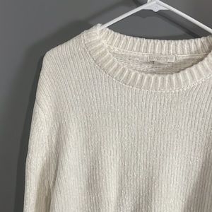 SUPER NICE AND THICK CREAM SWEATER